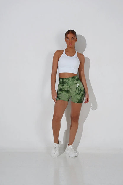 Hellgrüne Scrunch-Shorts mit Batikmuster